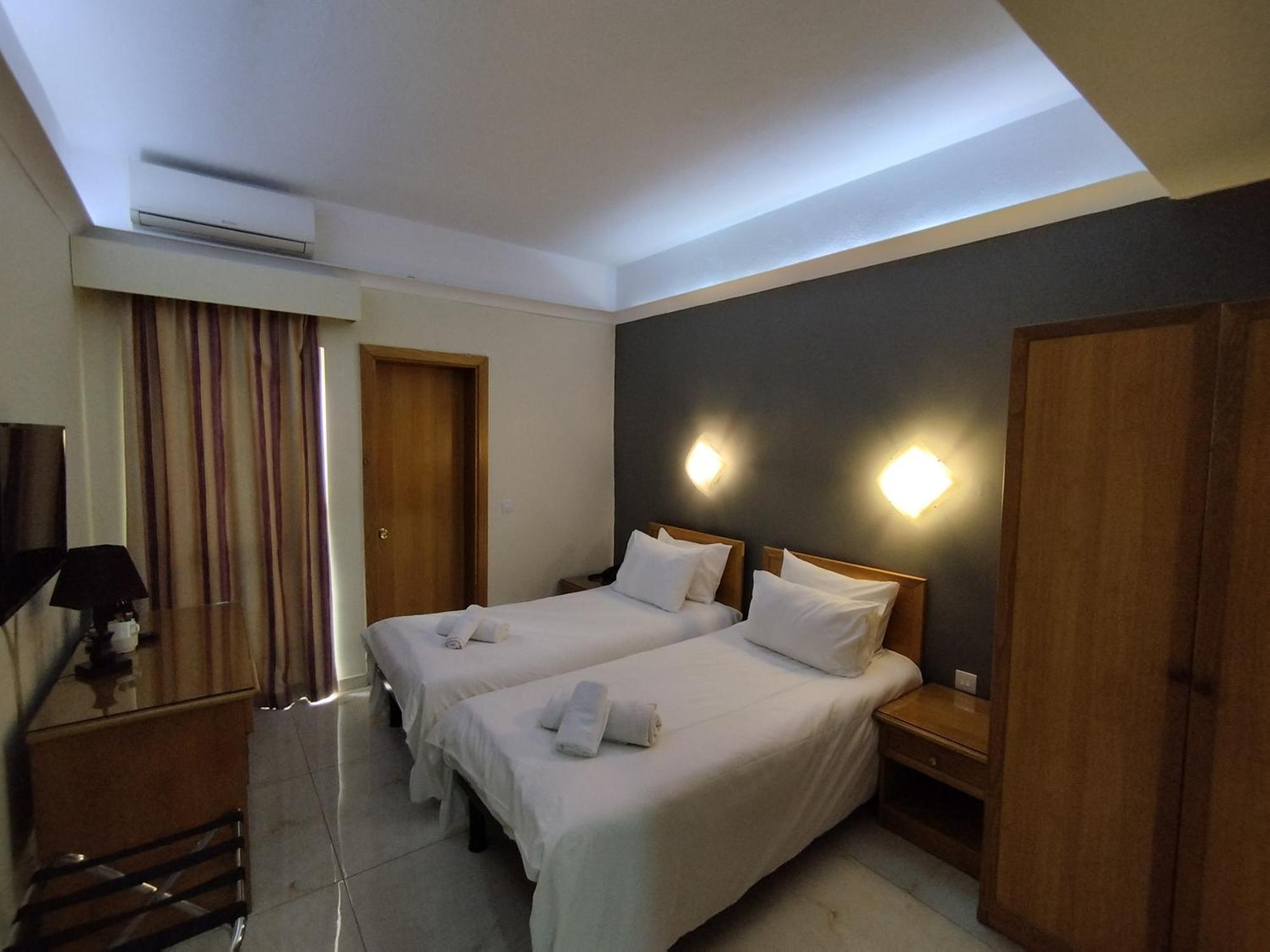 סליאמה The Windsor Hotel מראה חיצוני תמונה