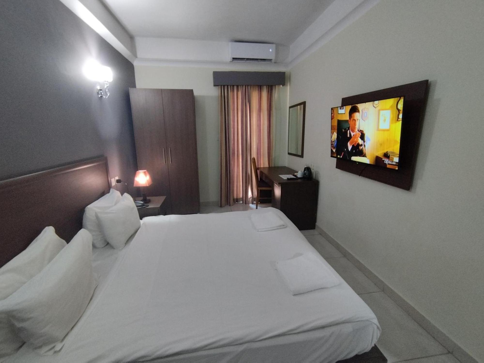 סליאמה The Windsor Hotel מראה חיצוני תמונה