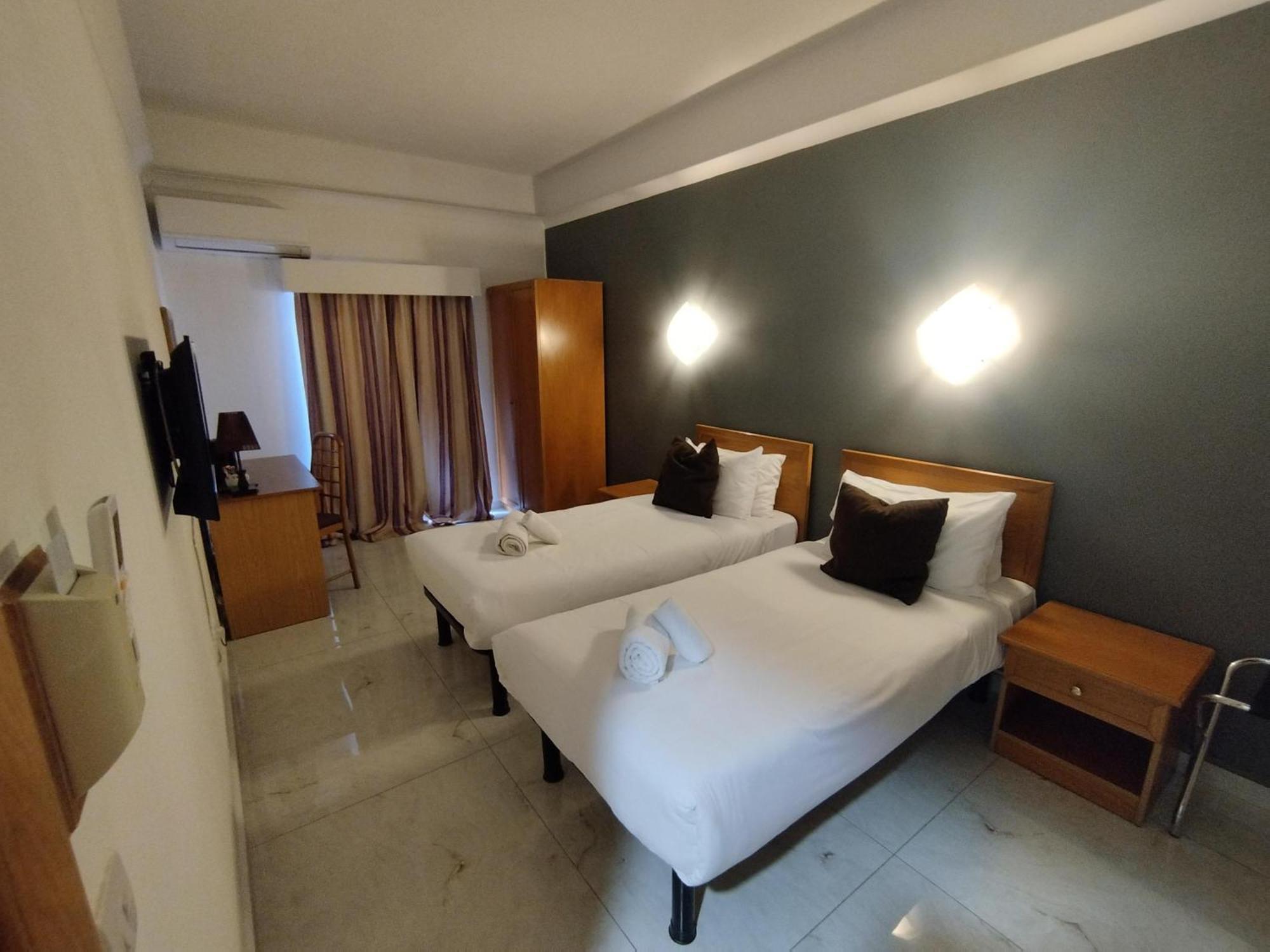 סליאמה The Windsor Hotel מראה חיצוני תמונה