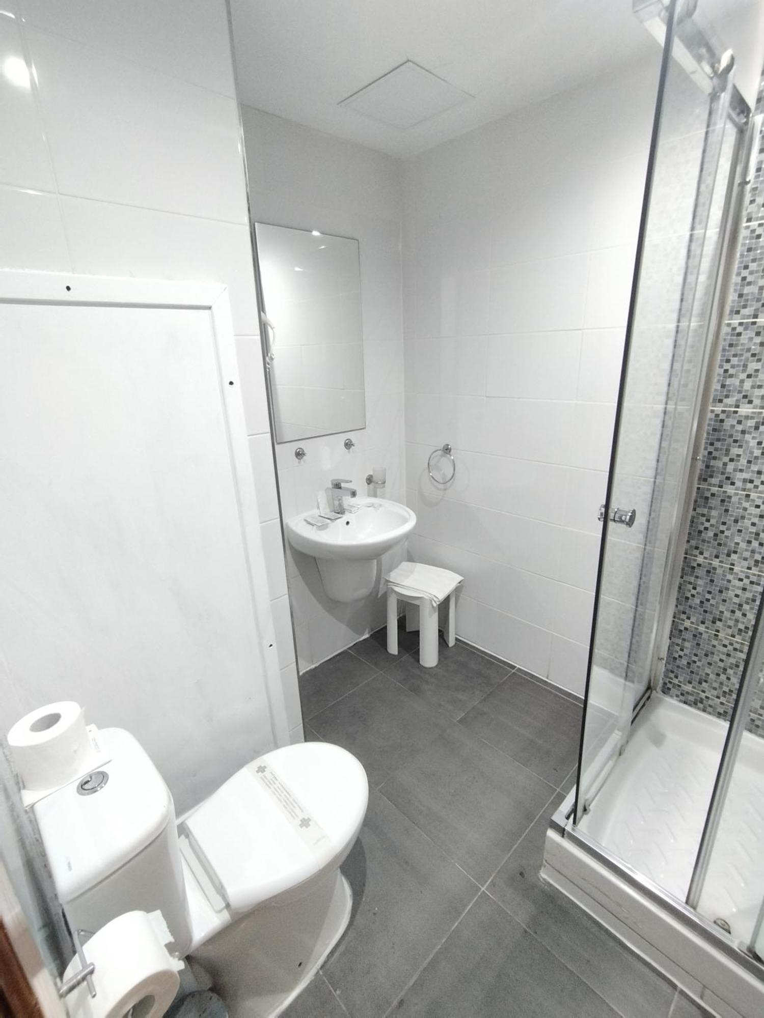 סליאמה The Windsor Hotel מראה חיצוני תמונה