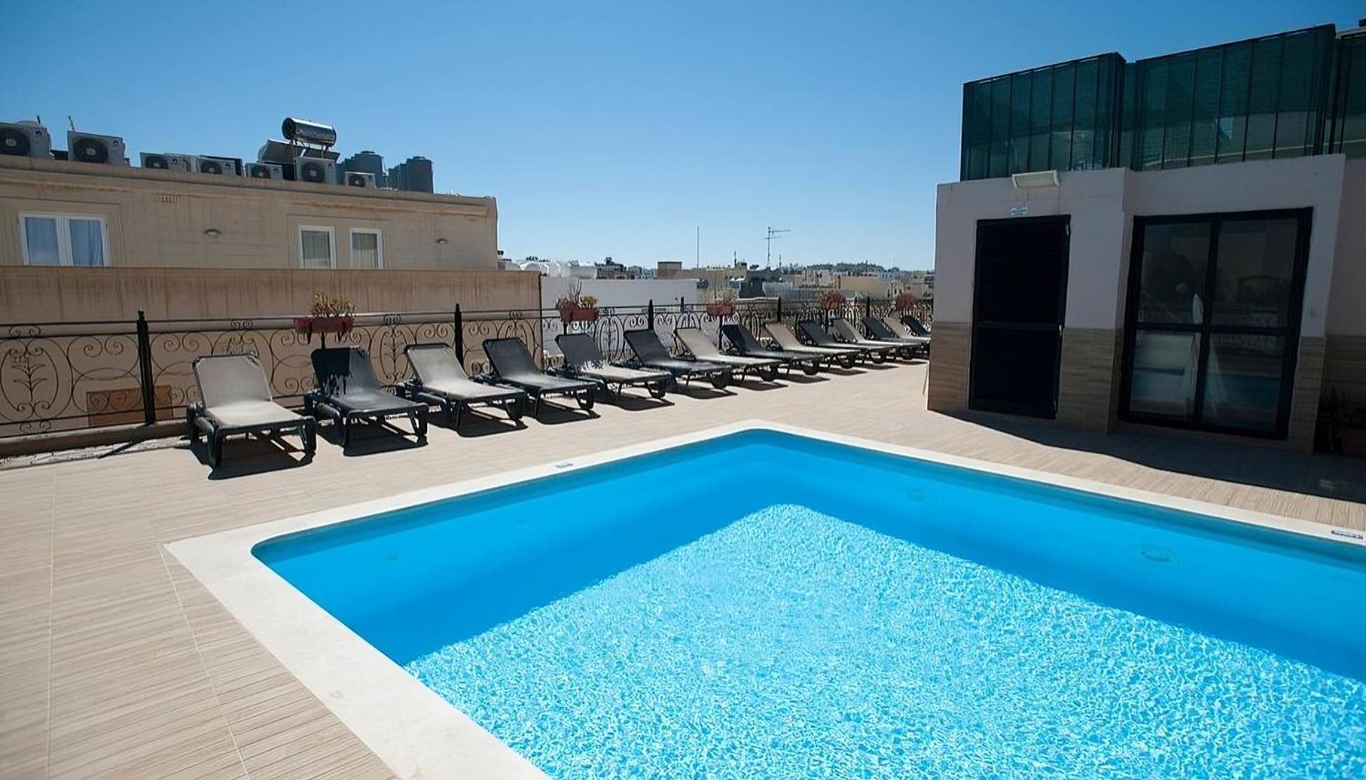 סליאמה The Windsor Hotel מראה חיצוני תמונה
