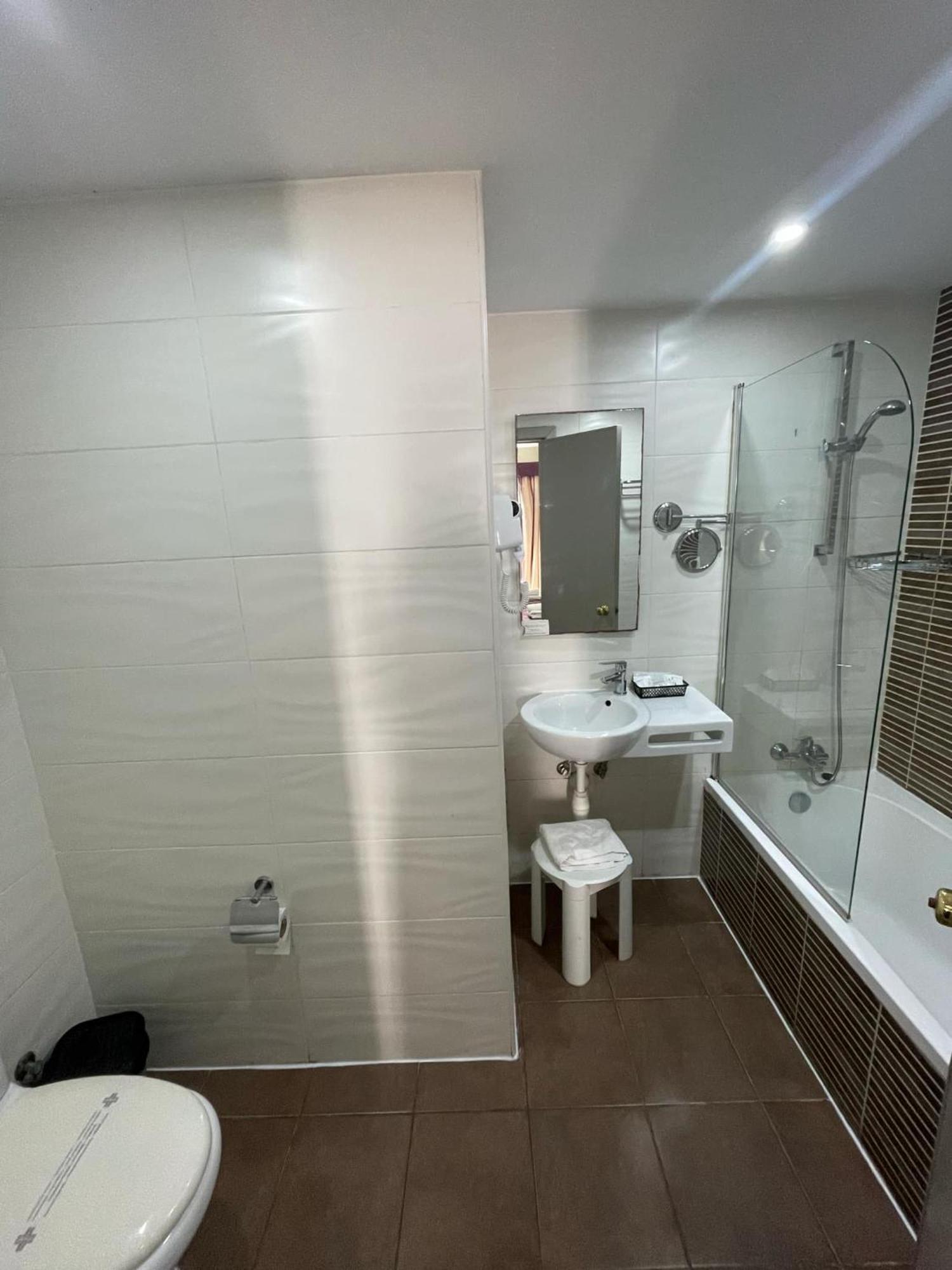 סליאמה The Windsor Hotel מראה חיצוני תמונה